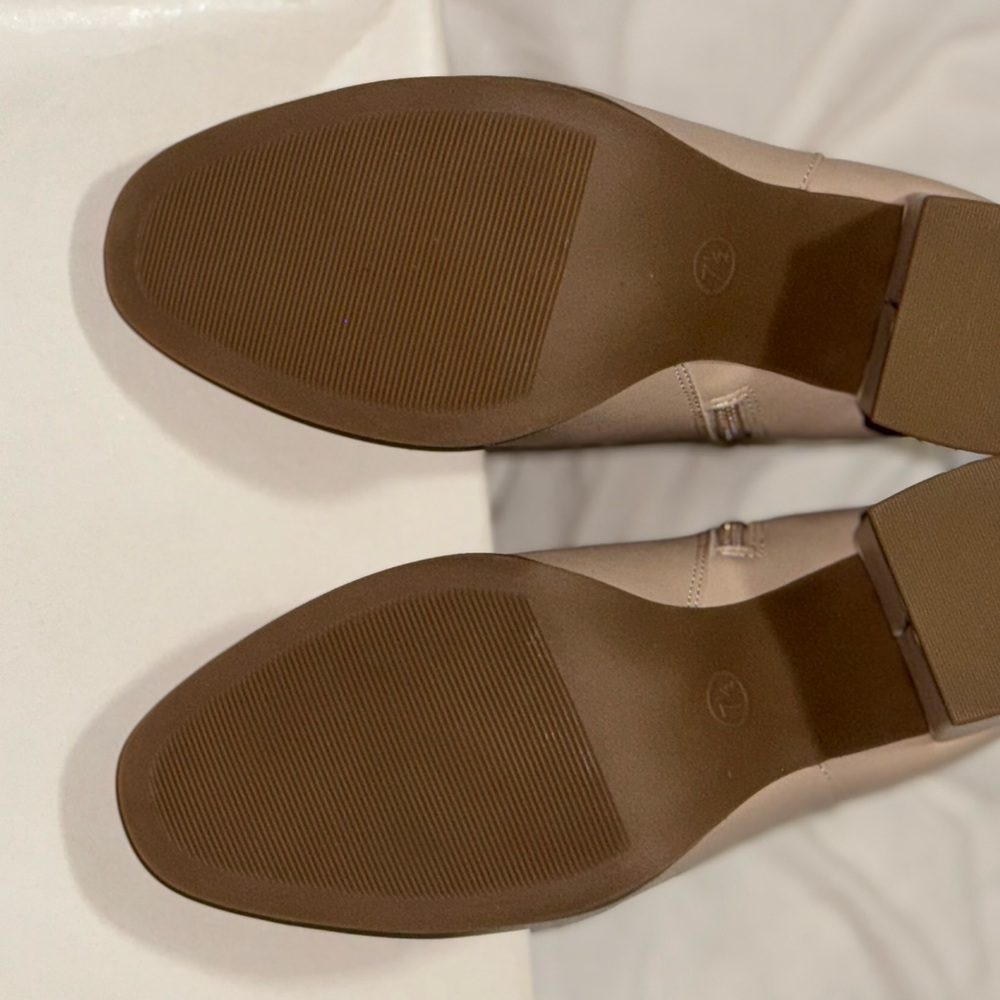 Booties - Picture 4 of 4